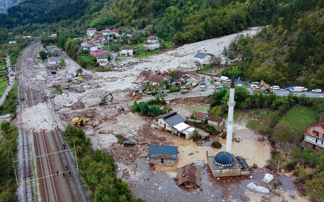 Kada tlo i sigurnost nestanu: Iskustva iz Bosne i Hercegovine i uloga kognitivno bihevioralne terapije (KBT) u kriznim intervencijama nakon poplava i klizišta
